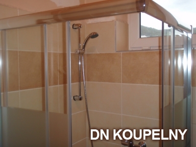 44-677-sprchovy-kout-varianta-s-dlazbou-a-obklady-ostrava